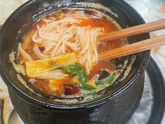 -李记特色罐罐米线(重庆中环大厦店)