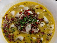 -香山湖家家宴(中山陵店)