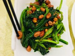 小菠菜拌花生-奥华餐厅·老张记(台基厂店)