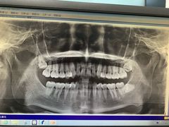 -瑞尔齿科(颐堤港诊所)