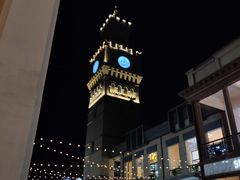 -王府井奥莱临潼小镇(临潼店)