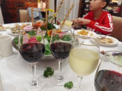 -四海一家自助餐(益田假日广场店)