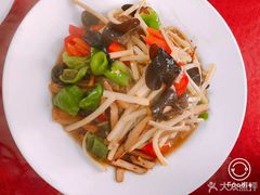 -万佛湖许老大铁锅鱼(黑金冠店)