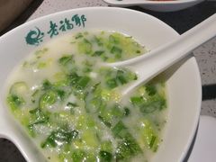 -老福耶小草帽石锅鱼(奥体店)