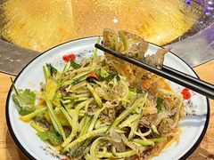 -山河屯铁锅炖·非遗东北菜(南山店)