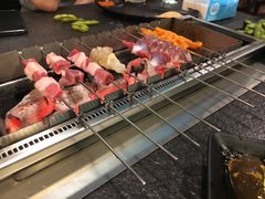 羊肉串-長壹旋转烤吧 农家鸡火锅
