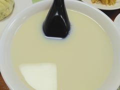 -陈寔包子王·卤煮小肠·京味小吃(龙潭店)