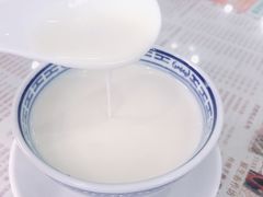 香滑凤凰奶-周大娘牛乳(旧寨古村总店)