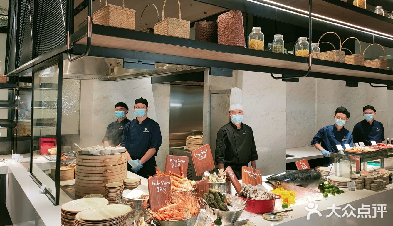 珠海五星级酒店名单更新:【中海万丽酒店】自助餐太棒了！