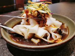 羊毛工镇凉皮-丝路金桃·新疆菜(徐汇店)