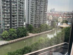 -上海虹桥西郊假日酒店