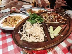 -老郑家东北春饼(龙悦居店)