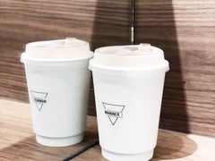 拿铁-Manner Coffee(大宁国际商业广场店)