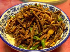 缸豆干爆炒肉-国生茶庄·地道农家菜团建活动