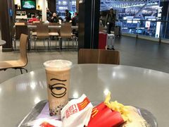 大堂-麦当劳(广州南站店)