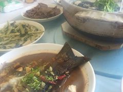 -天乐农家鱼头王(天目湖店)
