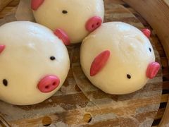 特色猪仔包-稻香酒家·33年老字号·港式粤菜(富邦中心店)