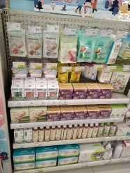 -爱婴室(上海紫荆广场店)