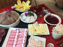 -大龙辣火锅·龙虾·烧烤(湖滨新天地店)