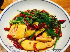 -云海肴·汽锅鸡·云南菜(天山百盛优客店)