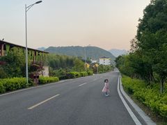 -清水湾农庄(机器人大道店)