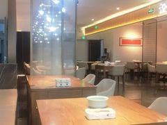 -草窝烤鸭·新京菜(振华广场店)