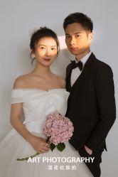 -纪梵希旅拍婚纱摄影(大连总店)
