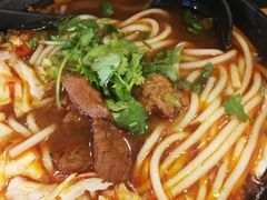 香辣牛杂粉粉-鑫花溪牛肉米粉(文星广场店)