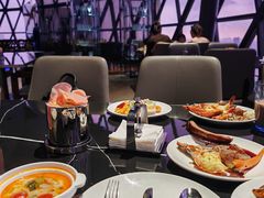 -东方明珠·空中旋转餐厅