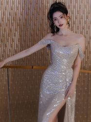 -不晚国际婚纱礼服