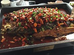 -鸣记脆皮烤鱼(铁西店)