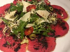 腌制生牛肉片配帕尔马芝士-牛排家(北京王府井澳门中心店)