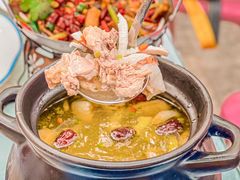 -范饭椰林川湘味海鲜·椰子鸡(三亚湾椰梦长廊店)