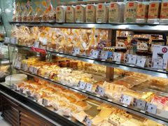 面包甜点陈列柜-长乐饼屋(荔湾店)