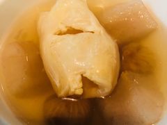 无花果雪梨花胶汤-广州富力丽思卡尔顿酒店·丽轩·粤菜