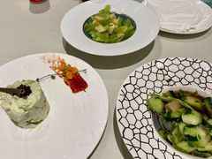 牛油果色拉-蝶园·装修中(BFC外滩金融中心店)