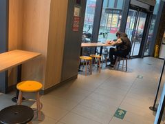 用餐区-麦当劳(东石东一路店)