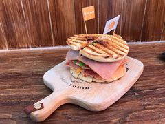 -Catch Bagel(芳草地店)