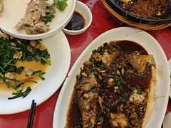 -侬佳蒸菜馆(听潮店)