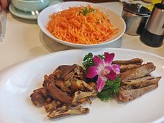 -梅利汴京烤鸭•开封豫菜地标店(东大街店)