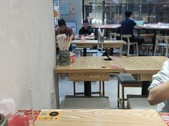 -魔都三兄弟酸辣粉·蘸卤炸串(虹桥万科店)