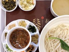 -剔八谷山西面馆(南内环店)