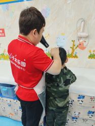 -子木乐园婴儿游泳馆(水晶港店)