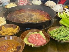 -黄潇洒老火锅(九眼桥宏济巷店)