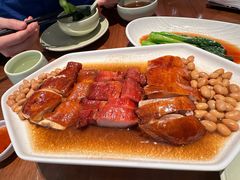 传统豉油鸡叉烧脆皮烧鸭-蝴蝶里·粤菜·点心(龙湖杭州金沙天街店)
