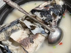 -万佛湖许老大铁锅鱼(黑金冠店)