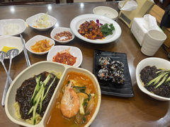-贵宾庄炸酱面·韩式料理(高区店)