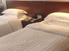 -北京保利大厦酒店(东四十条地铁站店)