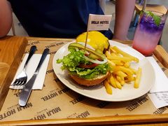 汉堡肉套餐-Café & Meal MUJI(北京坊店)