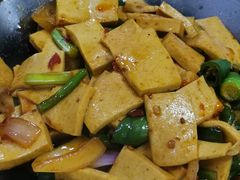 干锅千叶豆腐-老地方鱼馆